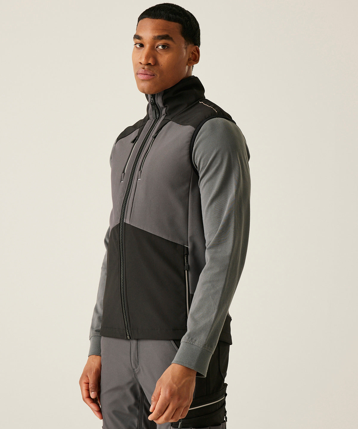 Regatta Professional RG631 4-Tex stretch 3-layer softshell bodywarmer Slate Grey/Black